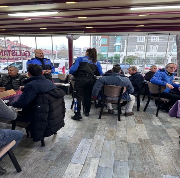 toplum destekli polis ekipleri vatandasi bilgilendirdi 16ad2c4