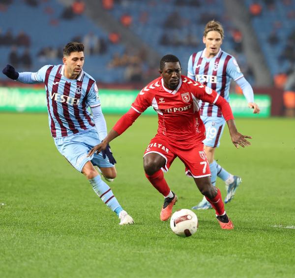 İLGİNİZİ ÇEKEBİLİR: Fatih Kurucuk, Adanaspor’da Hatay’da kaçak cep telefonu operasyonu