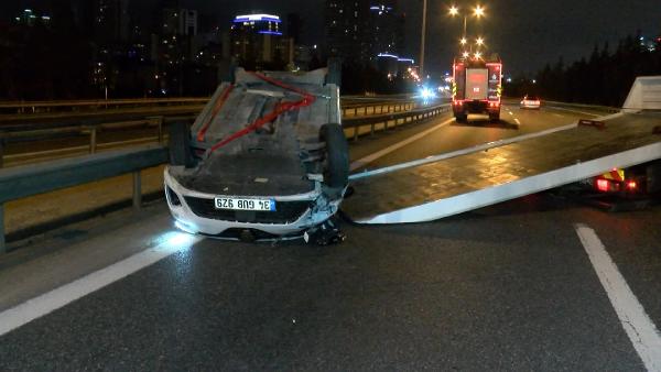 Muharrem ÇAM-Kasım AKTAĞ/İSTANBUL, (DHA)- ÜMRANİYE, TEM Otoyolu üzerinde seyir halinde