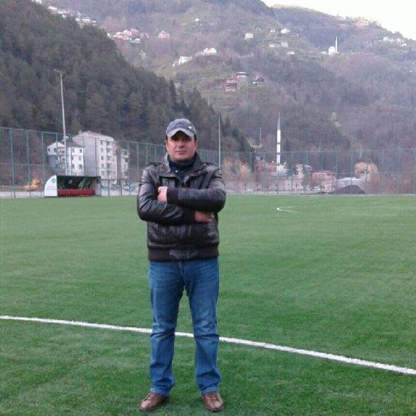 Yaşar FALCI/OF (Trabzon), (DHA)- TRABZON’un Of ilçesinde seyir halindeyken yamaçtan