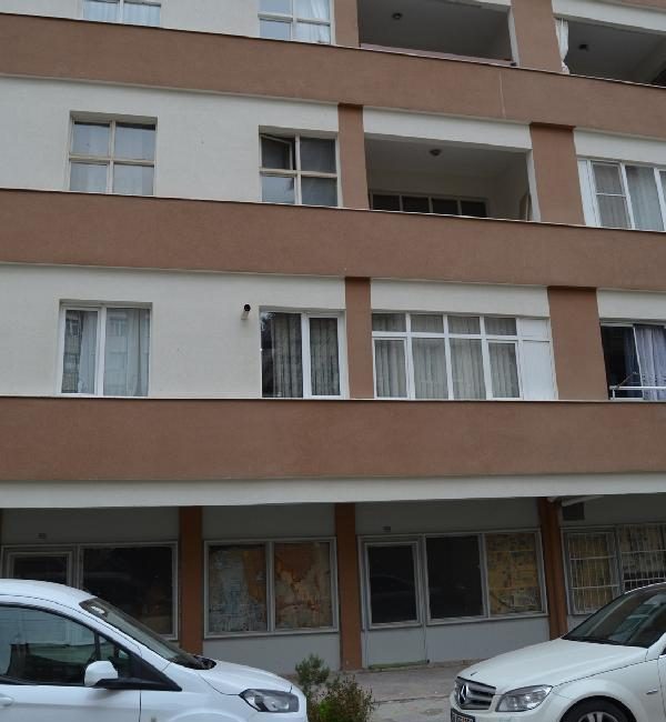 Erkan ALTUNTAŞ/AKSARAY, (DHA)-AKSARAY’da tartışma sırasında birbirlerini vazo ile yaralayan çiftten