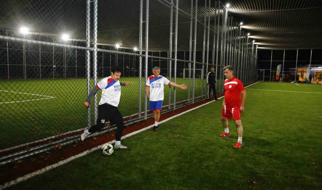 ANTALYA BÜYÜKŞEHİR BELEDİYESİ’NİN DÜZENLEDİĞİ VETERANLAR FUTBOL TURNUVASI’NDA 45 YAŞ ÜSTÜ
