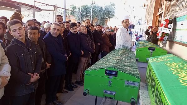 viyaduk temeline ucan otomobilde olen 3 arkadas topraga verildi d5d219c