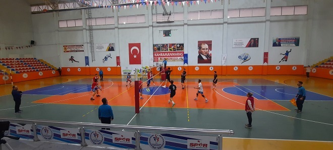 6 Şubat Maraş Spor Zirve mücadelesini sürdürüyor 1 voleybol1