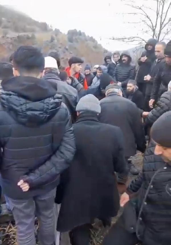 (yeniden) Sac büküm makinesine sıkışarak ölen Arda Tonbul'un cenazesi toprağa verildi