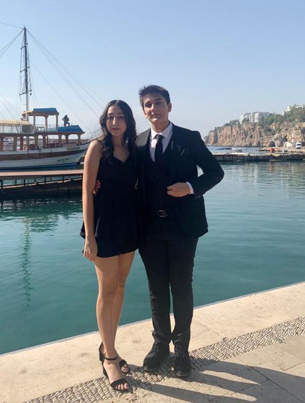 17 yasindaki aysel betul arkadasinin cenazesinden donerken kazada oldu 22d4358