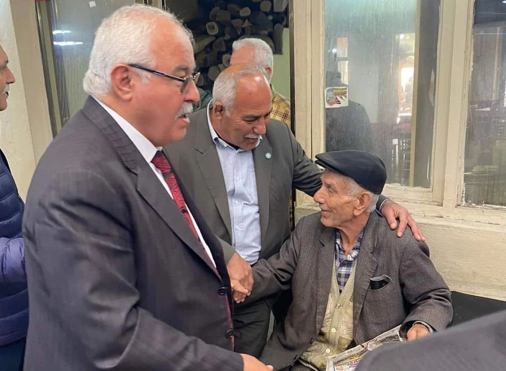 İRFAN KEDEROĞLU KADİRLİ'NİN SORUNLARINI ÇÖZECEĞİZ