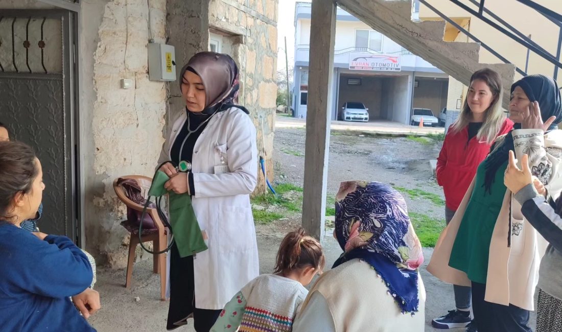 Sumbas Toplum Sağlığı Mobil Sağlık Ekipleri vatandaşları ziyaret edilip, sağlık