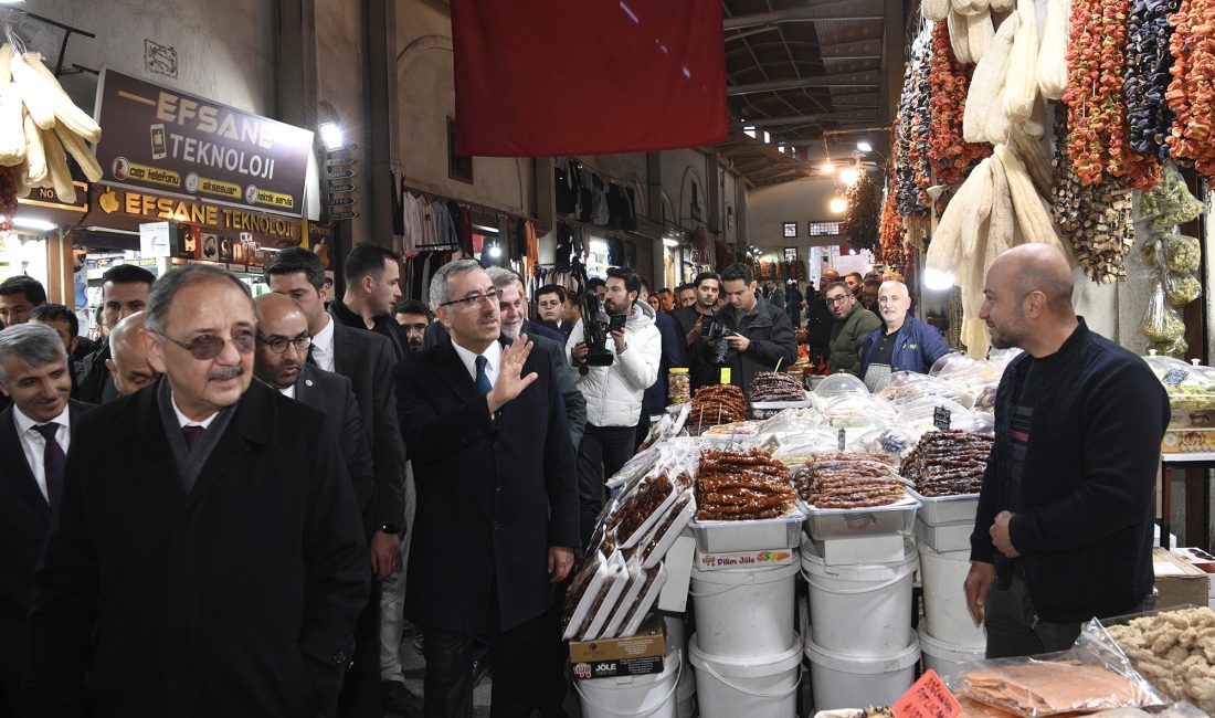 Çevre, Şehircilik ve İklim Değişikliği Bakanı Mehmet Özhaseki ile Kapalı