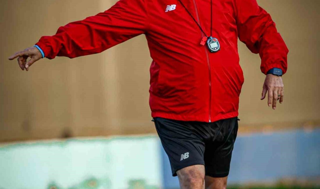 ADANA DEMİRSPOR, TRENDYOL SÜPER LİG’İN 28. HAFTASINDA EVİNDE FATİH KARAGÜMRÜK