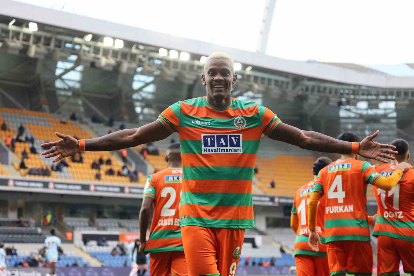 alanyaspor sergio cordovayi rus ekibine kiraladi 9677a59