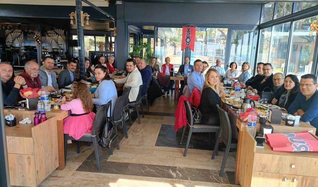 ANTALYA 19 PLATFORMU BAŞKANI AKDENİZ ÜNİVERSİTESİ ÖĞRETİM ÜYESİ PROF. DR.
