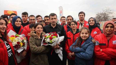 DEPREMİN MERKEZ ÜSSÜ KAHRAMANMARAŞ’TA KONTEYNER KENTİ ZİYARET EDEN TÜRKİYE TEKNOLOJİ
