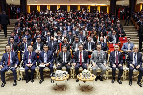 Cevdet Yılmaz: Ülkemize daha fazla yatırım, fon akışı sağlanacak Cevdet Yılmaz: Ülkemize daha fazla yatırım, fon akışı sağlanacak