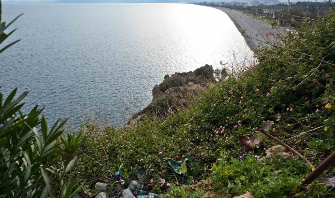 ANTALYA’NIN DÜNYACA ÜNLÜ KONYAALTI