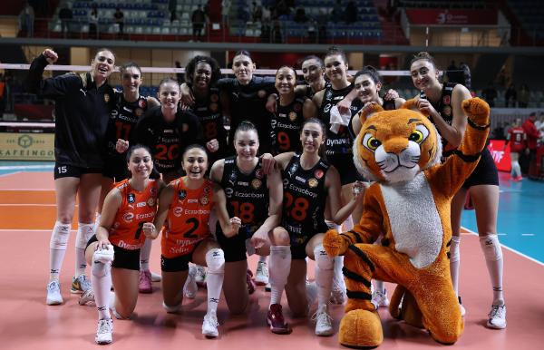 İSTANBUL, (DHA)- Eczacıbaşı Dynavit SC – Prometey Dnipro: 3-1 SALON: TVF