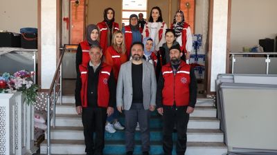 Elbistan Belediye Başkanı Mehmet Gürbüz, Can Kulağı Koordinasyon Merkezi’nde ihtiyaç