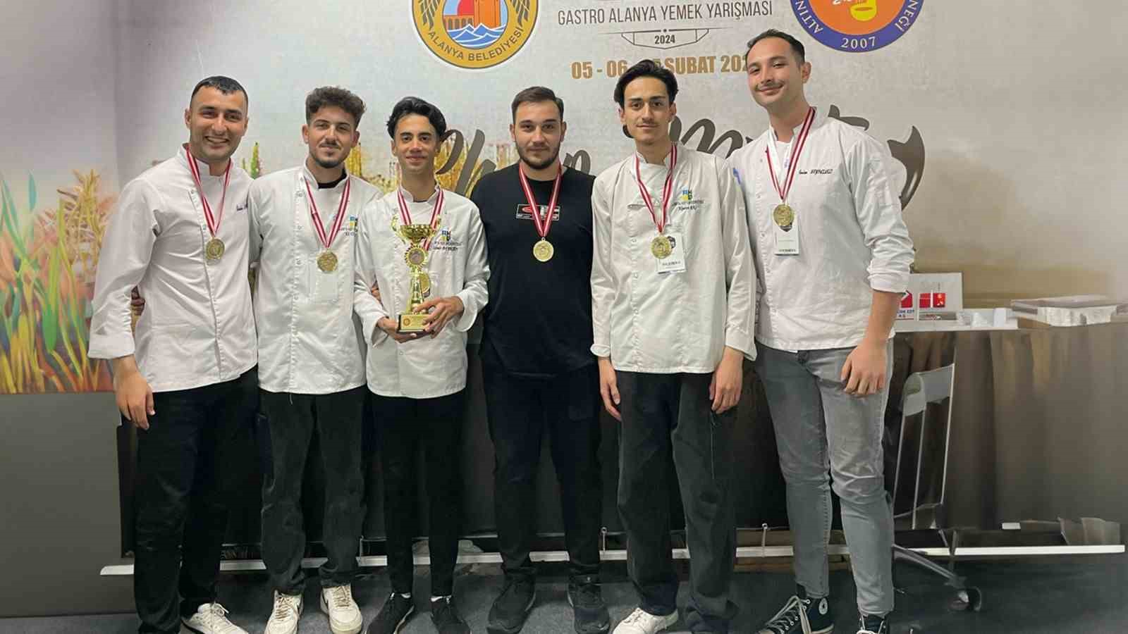 gastronomi ogrencileri altin madalyalari topladi cf9c71f