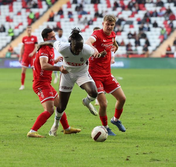 kadro istikrarsizligi trabzonsporun belini buktu d8a1516