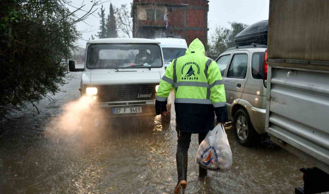 ANTALYA’DA MURATPAŞA BELEDİYESİ, SU