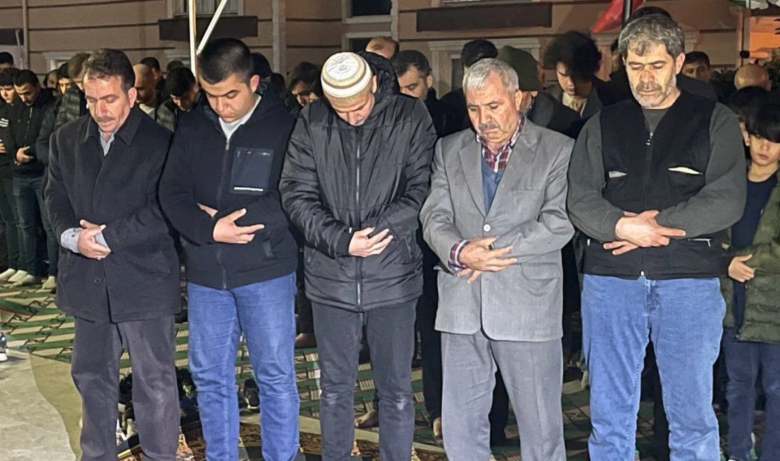 OSMANİYE'DE MİRAÇ KANDİLİ’NDE CAMİLER DOLUP TAŞTI