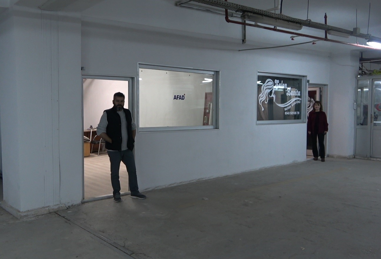 Osmaniye’de yeraltı otoparkı depremzede esnafa umut oldu Osmaniye’de yeraltı otoparkı depremzede esnafa umut oldu
