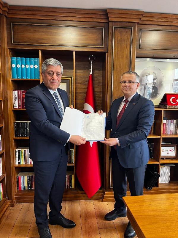 turk egitim sen ek ders ucretlerinin yuzde 100 artirilmasi icin 157 bin imzayi mebe ilettik ff04386