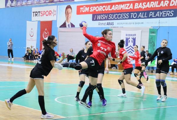 Fırat AKAY / BODRUM, (DHA)- Yalıkavakspor, HDI Sigorta Kadınlar Türkiye Kupası