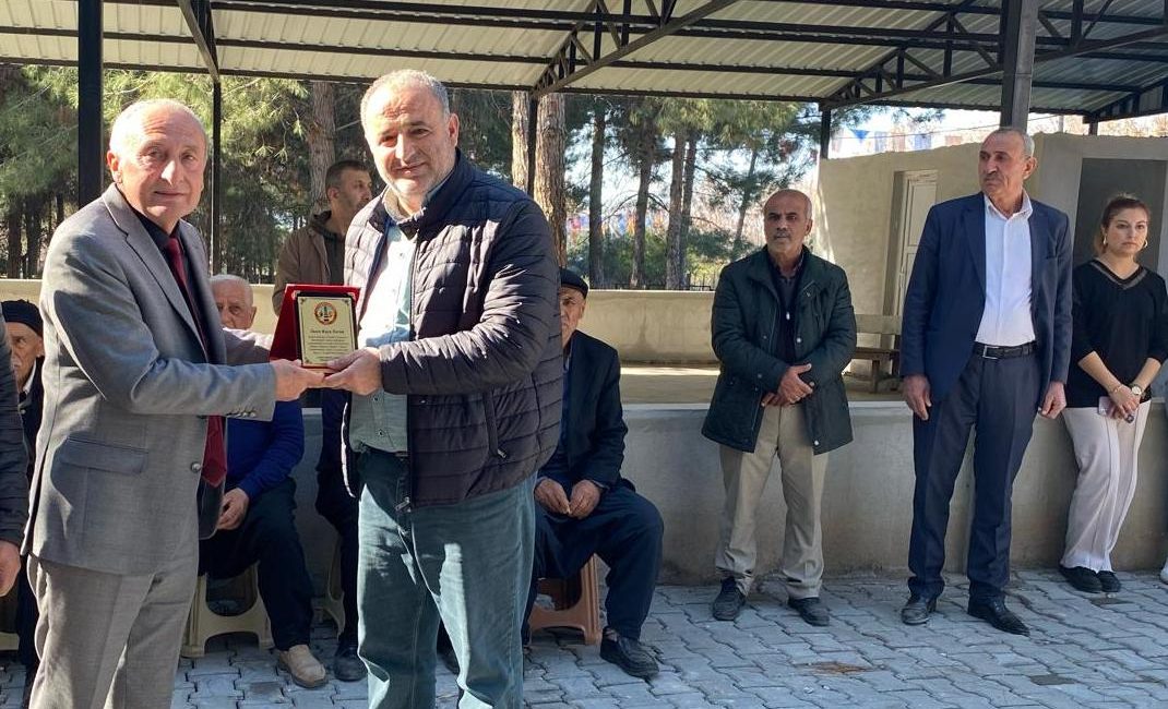 Yarbaşı Beldesi Karacaören Mahallesindeki Karacaören Mezarlığı’nda Yapılan Yeni Hizmetler Okunan