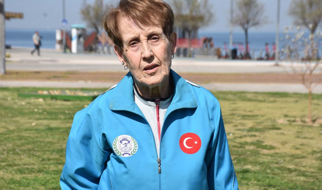 Seza Nur ALPDÜNDAR/İZMİR, -İZMİR’de havacı Binbaşı Birsen İnan (87), emekli