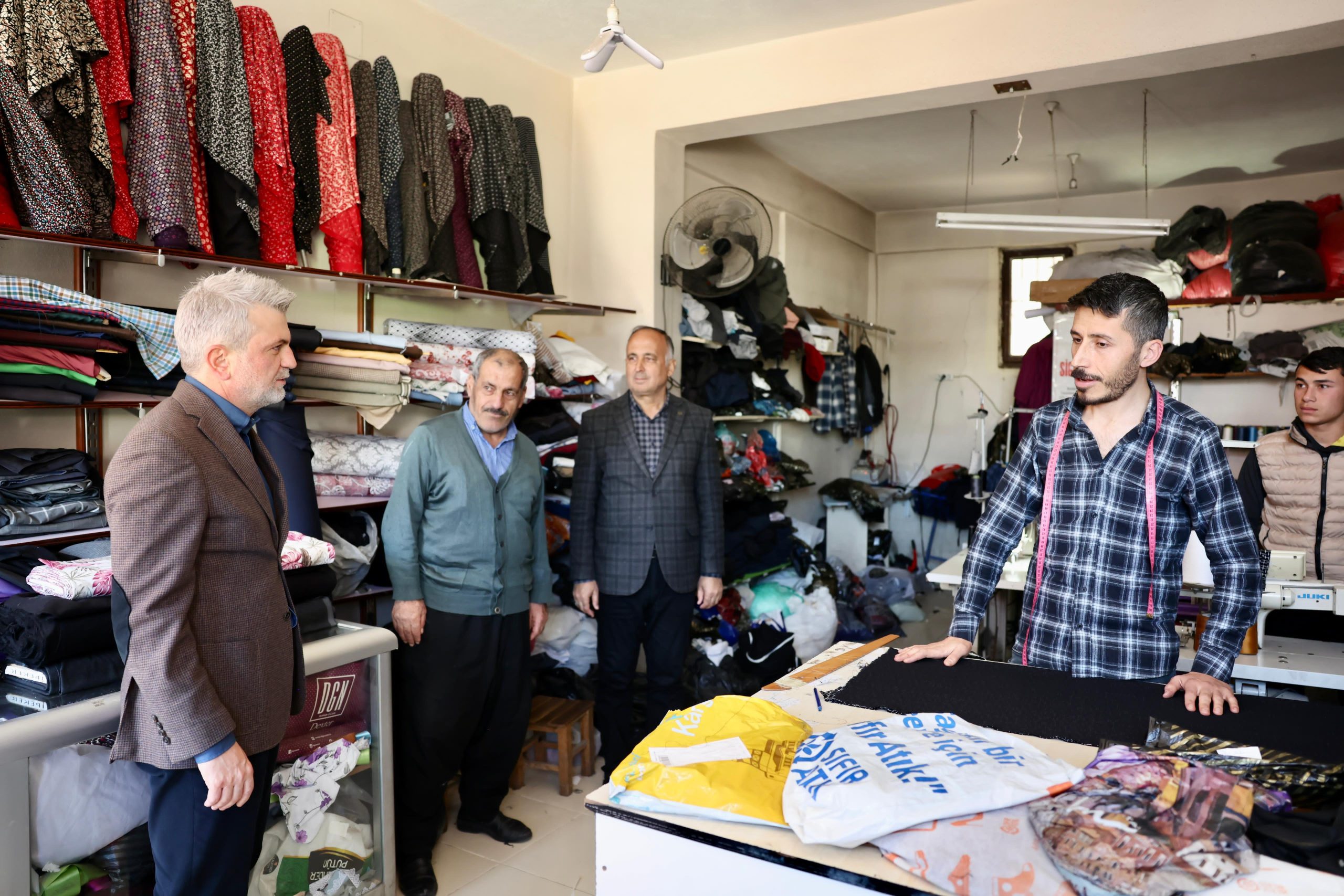 Görgel, Karaziyaret Mahallesi’nde Vatandaşlarla Buluştu