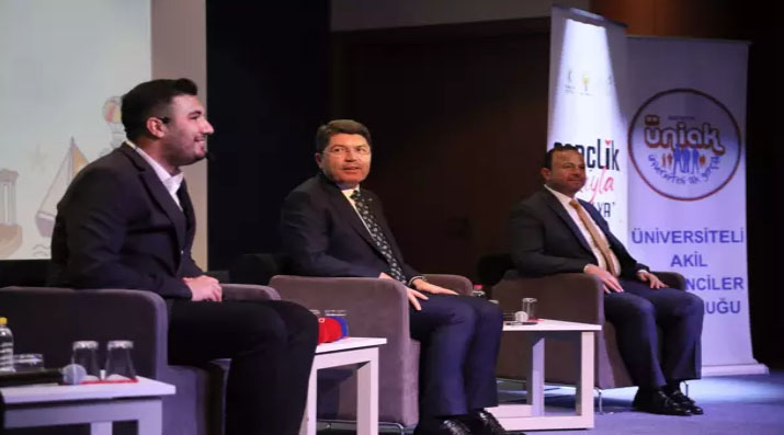 Adalet Bakanı Tunç: Türkiye yüzyılı gençlerin omuzlarında inşa edilecek