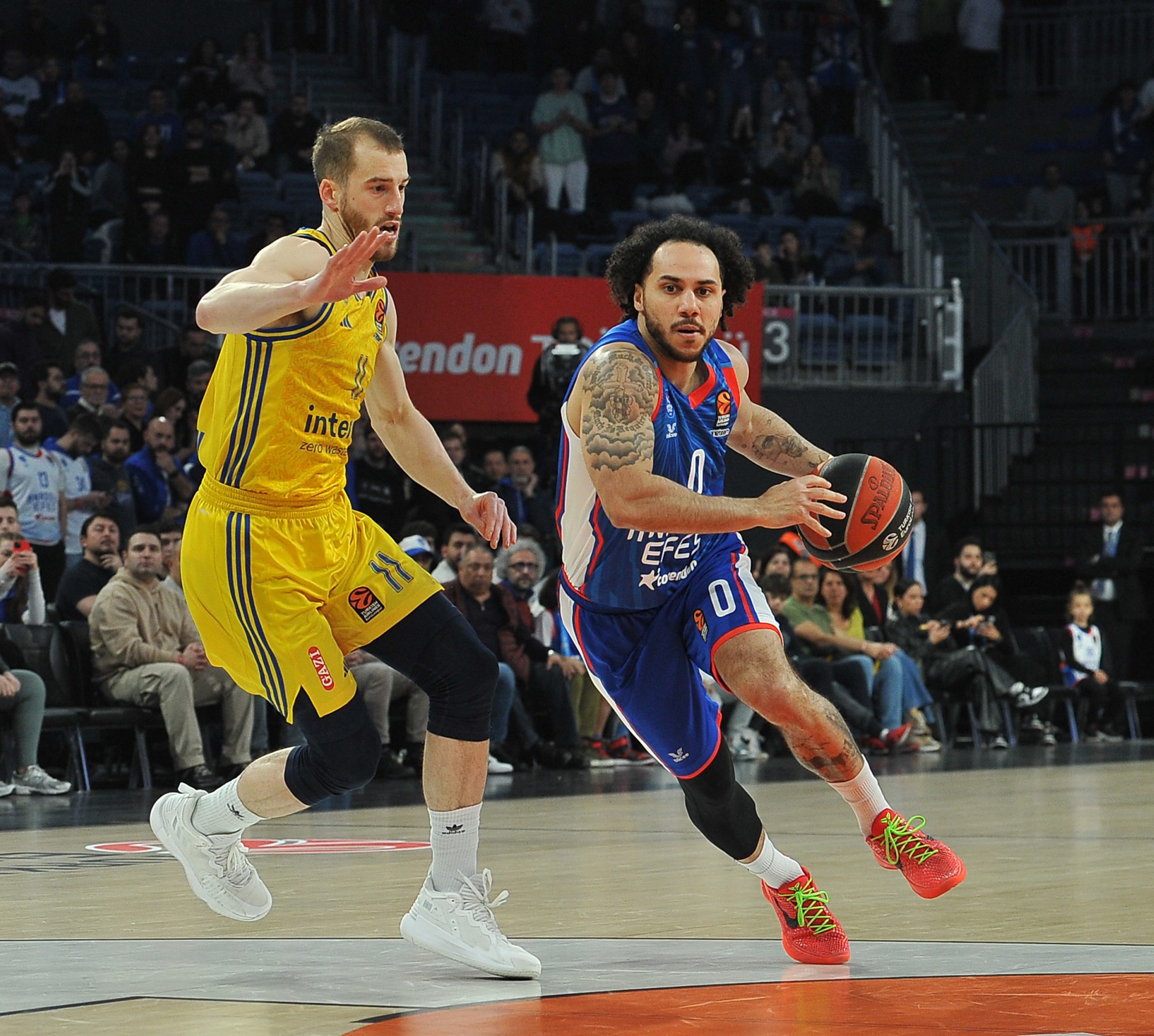 Anadolu Efes - ALBA Berlin: 85-84 Anadolu Efes - ALBA Berlin: 85-84