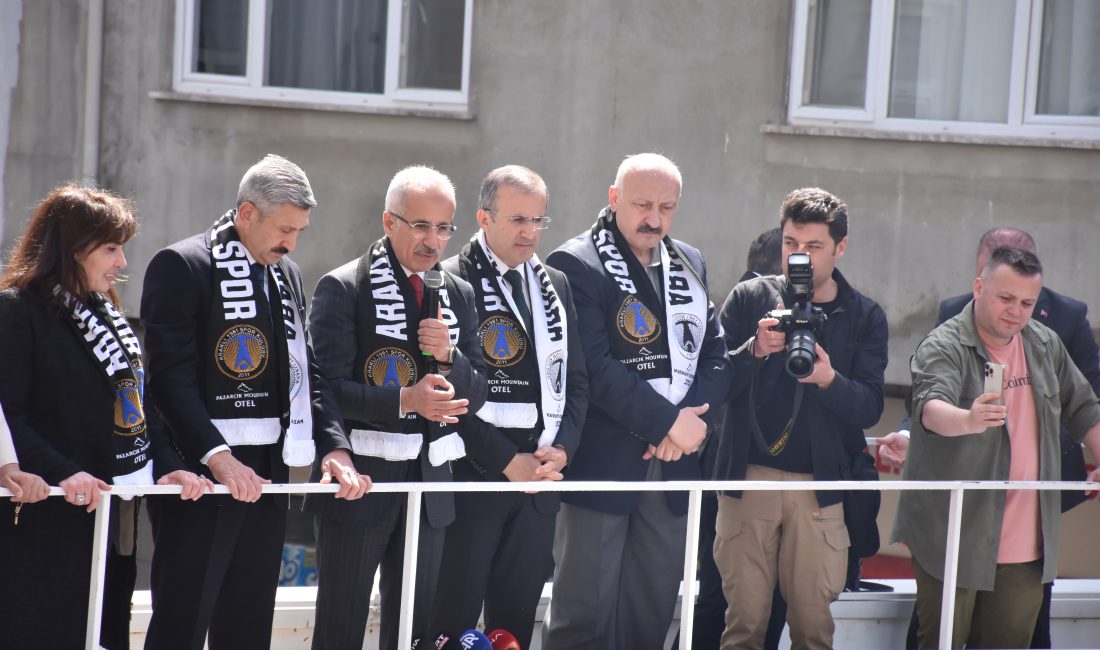 Selçuk BAŞAR- Şükran ATALAR/TRABZON, – ULAŞTIRMA ve Altyapı Bakanı Abdulkadir