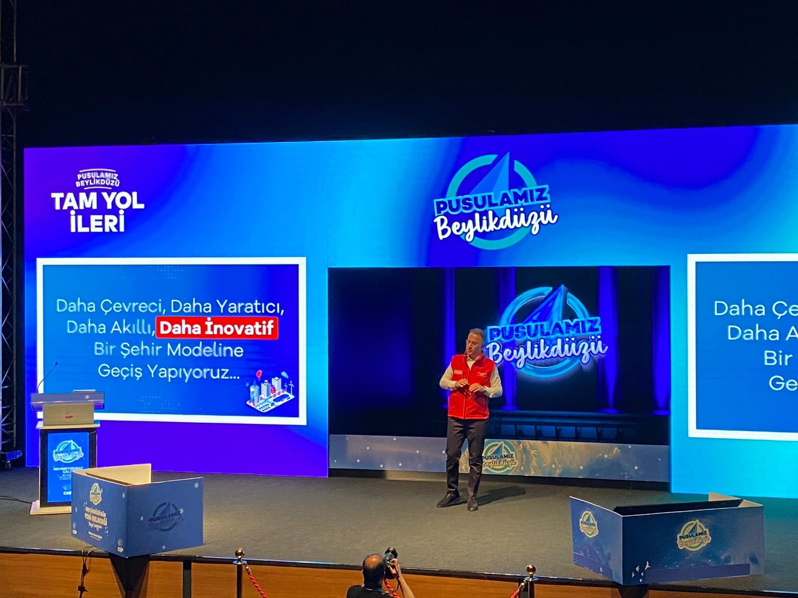 beylikduzu belediye baskani mehmet murat calik yeni donem projelerini tanitti 65f435aec05b4