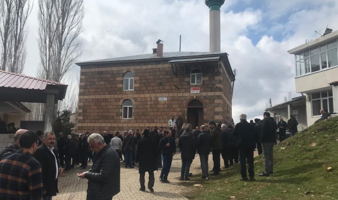 İLGİNİZİ ÇEKEBİLİR: Ormana uyuşturucu sakladılar; 4 gözaltı Girdikleri kuyumcudan 500