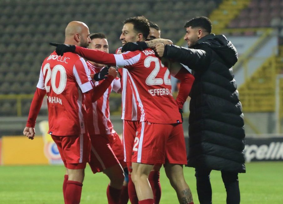 BOLU, – STAT: Bolu Atatürk HAKEMLER: Mustafa Kürşad Filiz, Şenol