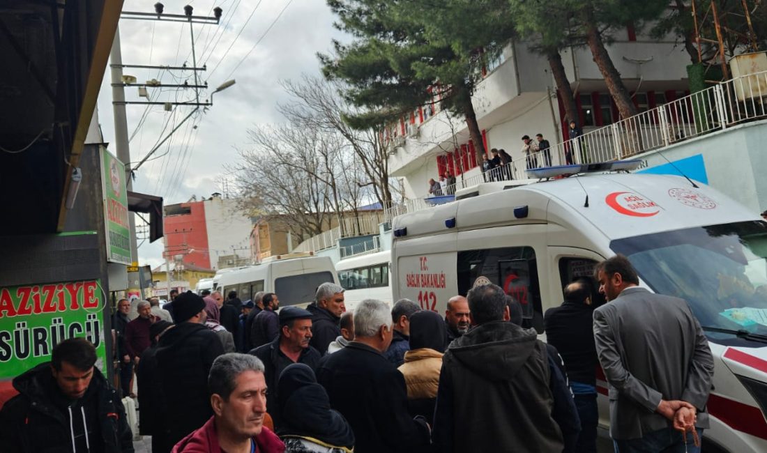 Esat TAŞTEKİN/ERGANİ(Diyarbakır), – DİYARBAKIR’ın Ergani ilçesinde. caddede iki grup arasında