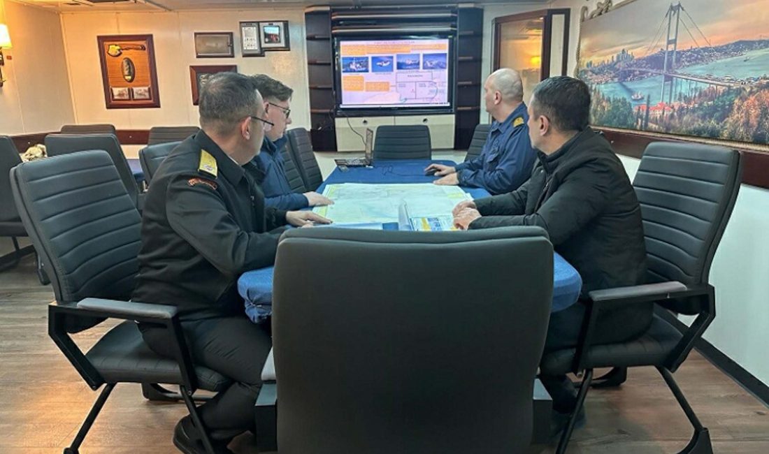 DEĞERLENDİRME TOPLANTISI YAPILDI Eceabat ilçesi açıklarında alabora olup batan bottaki