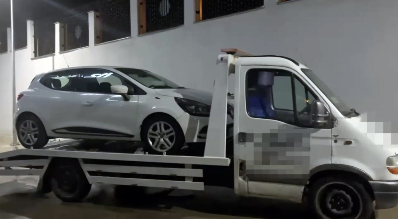 cekiciye yuklenen otomobilde 15 bin 133 uyusturucu hap ele gecirildi 6605360ecebd0