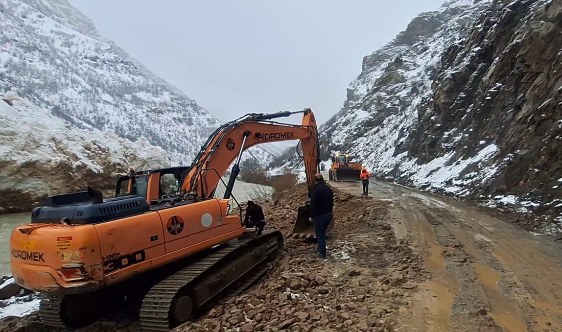 Sedat GÜMÜŞ/ÇATAK (Van), – VAN’da 3 gün önce çığ düşmesi