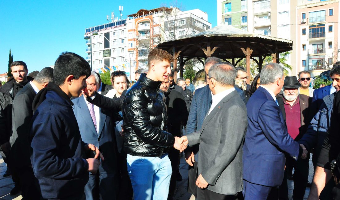 Ersan ERDOĞAN/ MANİSA, – GELECEK Partisi Genel Başkanı Ahmet Davutoğlu,