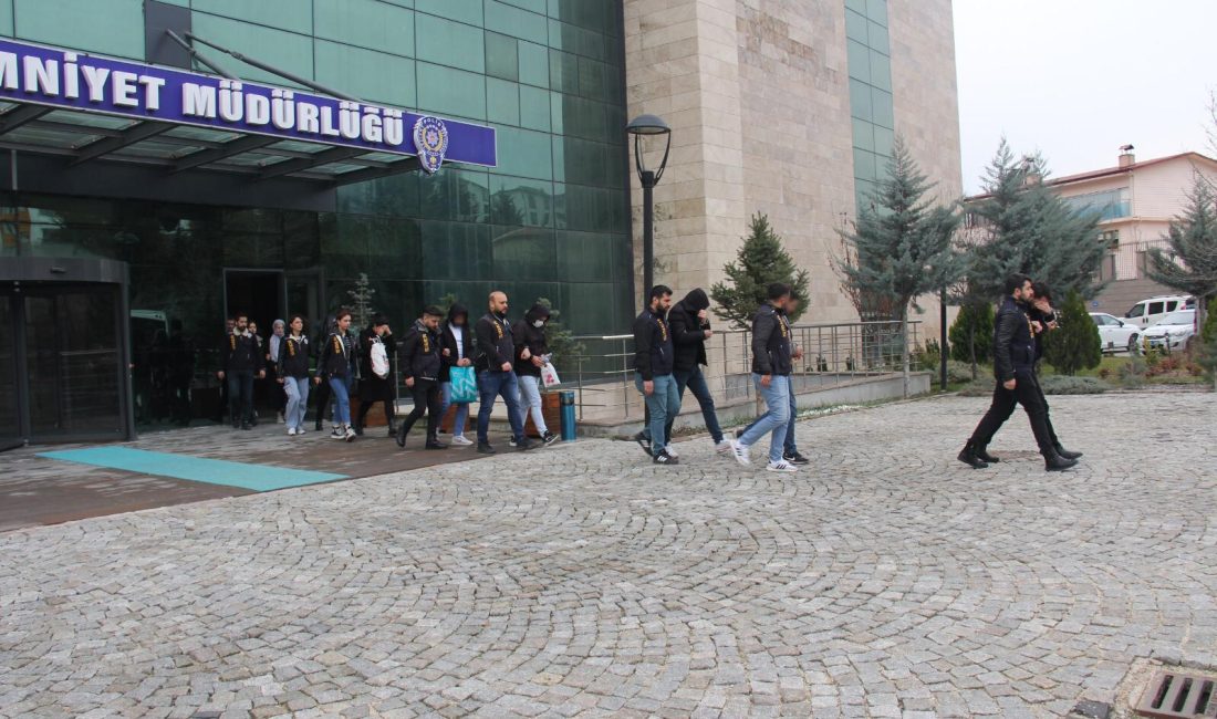 Tamer ÖREN/ELAZIĞ, – ELAZIĞ merkezli 3 ilde polis ekiplerinin düzenlediği