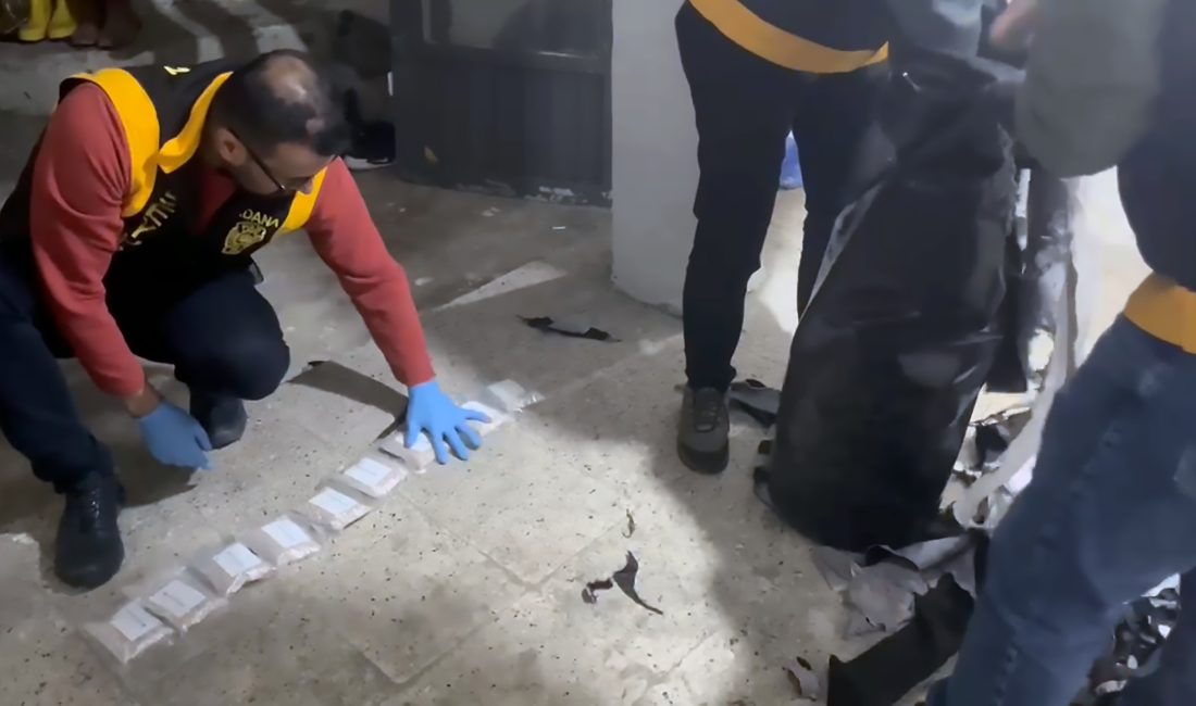 Anıl ATAR/ADANA, – ADANA’da polis, operasyon düzenlediği evde tavana asılı