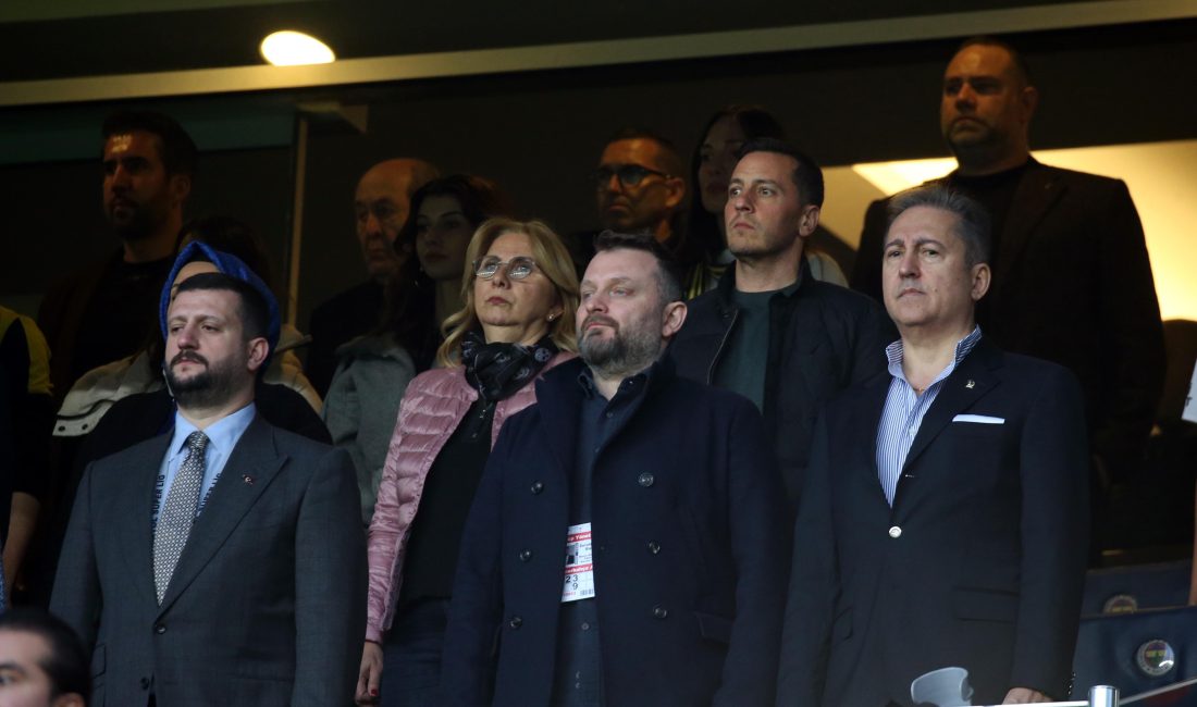 İLGİNİZİ ÇEKEBİLİR: Antrenör muhtardan mahalledeki çocuklara dart eğitimi Trabzonspor’dan Uğurcan’ın
