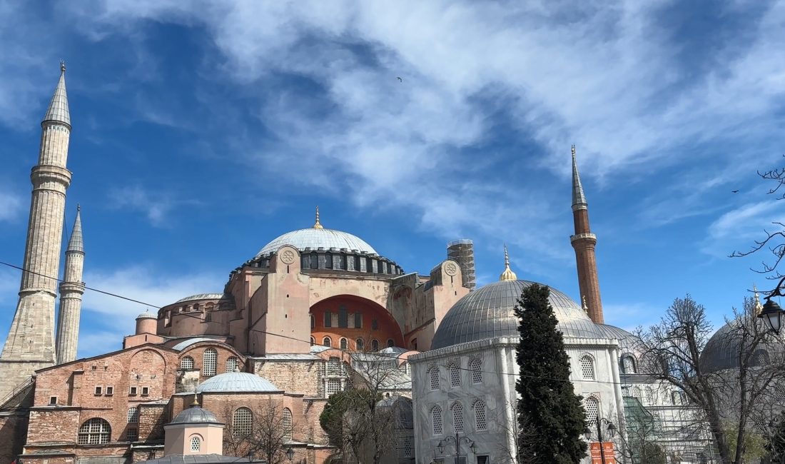 Melihcan ÇALIŞKAN- Erdi DEMİR / İSTANBUL, – AYASOFYA-İ Kebir Cami