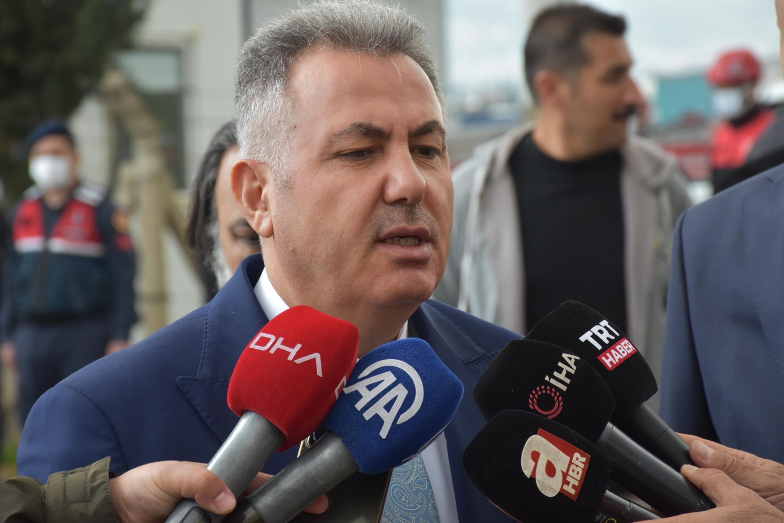 Kemalpaşa'da soğuk hava deposunda yangın (3)