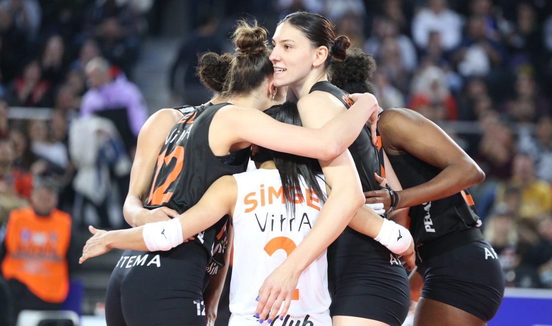 Eczacıbaşı Dynavit – VakıfBank: 3-2 SALON: Ankara HAKEMLER: Ozan Çağı