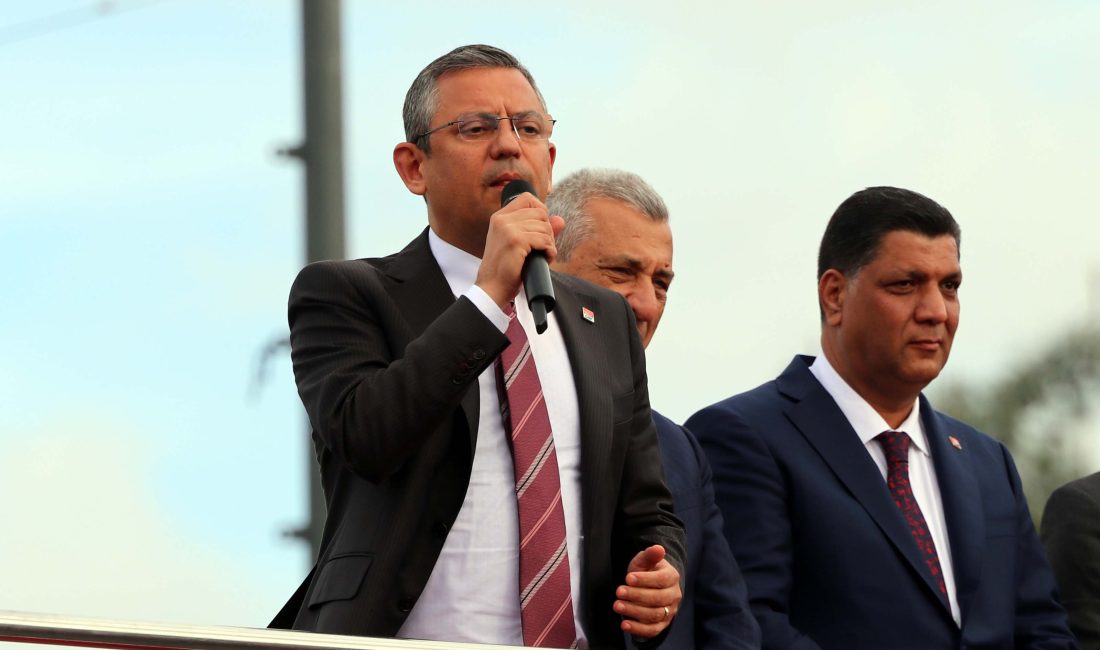 ‘GAZİANTEP’İN CUMHURİYETÇİLERİN KALESİ YAPACAĞIZ’ CHP Genel Başkanı Özgür Özel, Kilis’teki