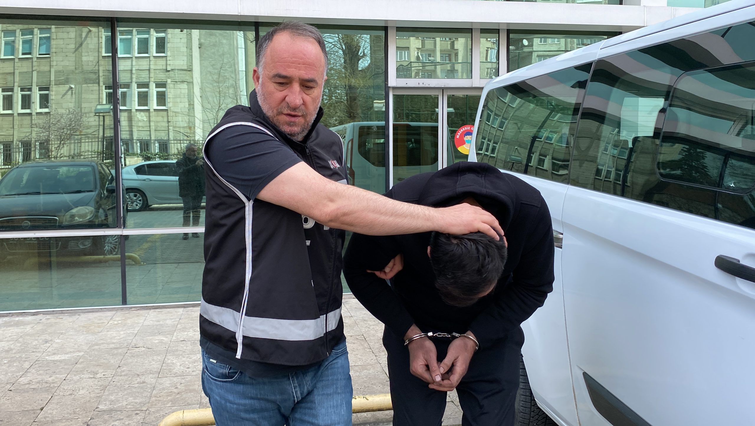 Samsun merkezli 3 ilde kaçak silah ticareti operasyonu; 5 gözaltı (2)